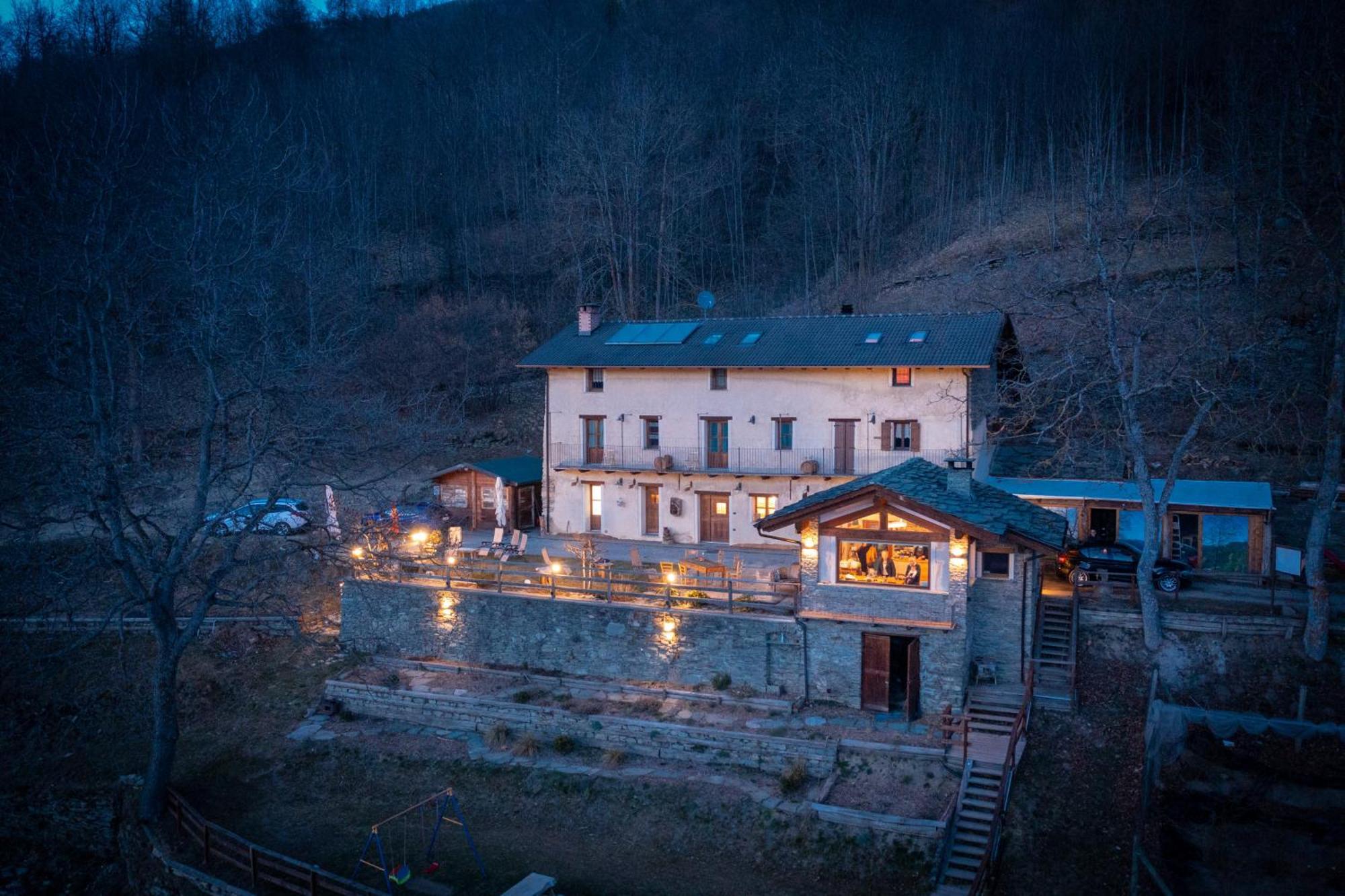 Locanda Il Campo Della Quercia San Damiano Macra Εξωτερικό φωτογραφία